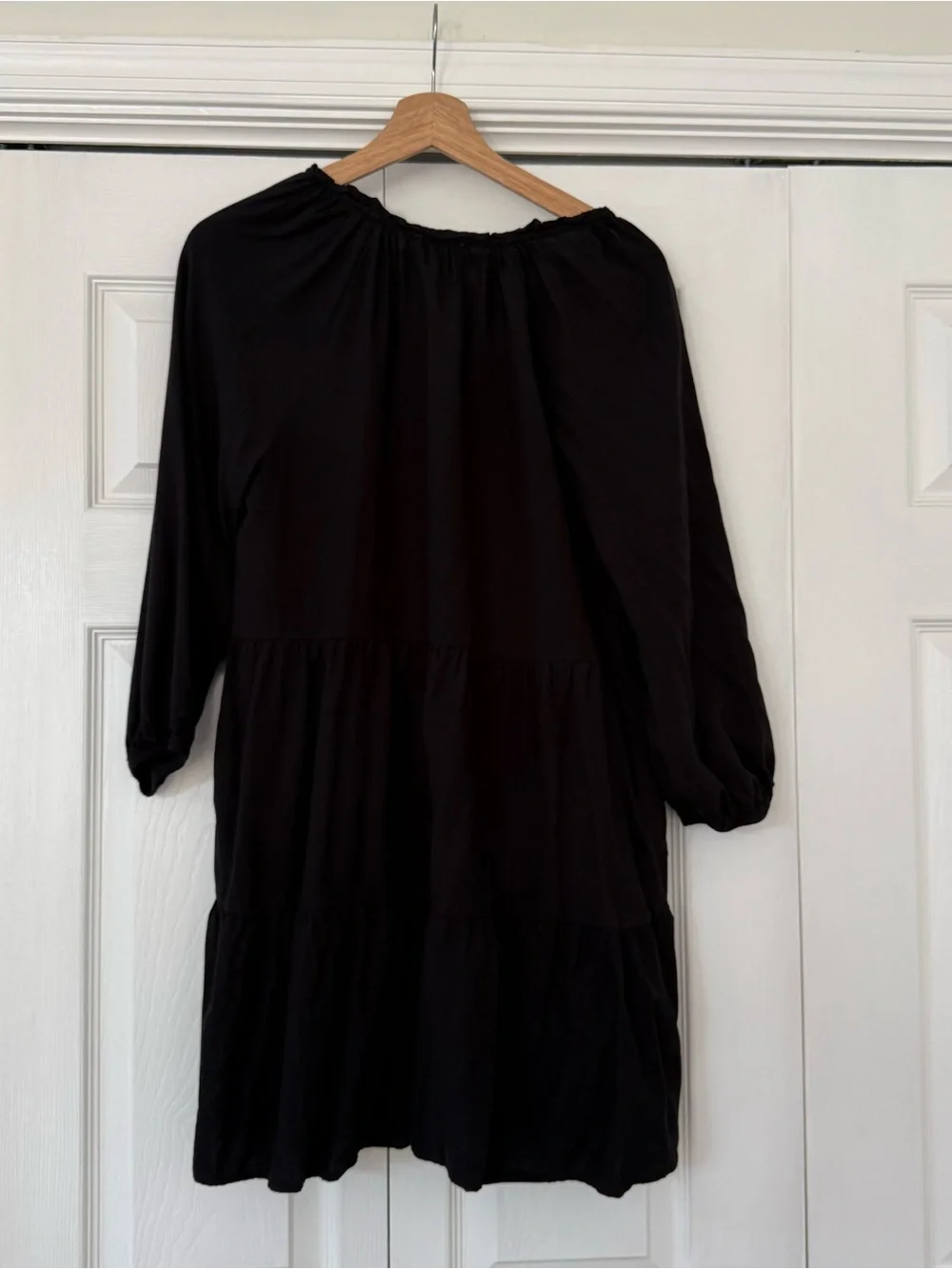 Women’s Black Tiered V-Neck Dress - Picture 3 of 3
